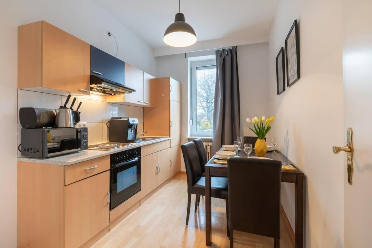 Beautiful 2 Bedroom Apartment Incl Parking Hamburgo Exterior foto